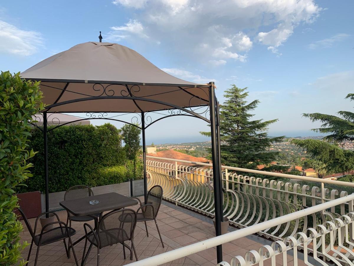 Aparthotel Etna Royal View Trecastagni Esterno foto
