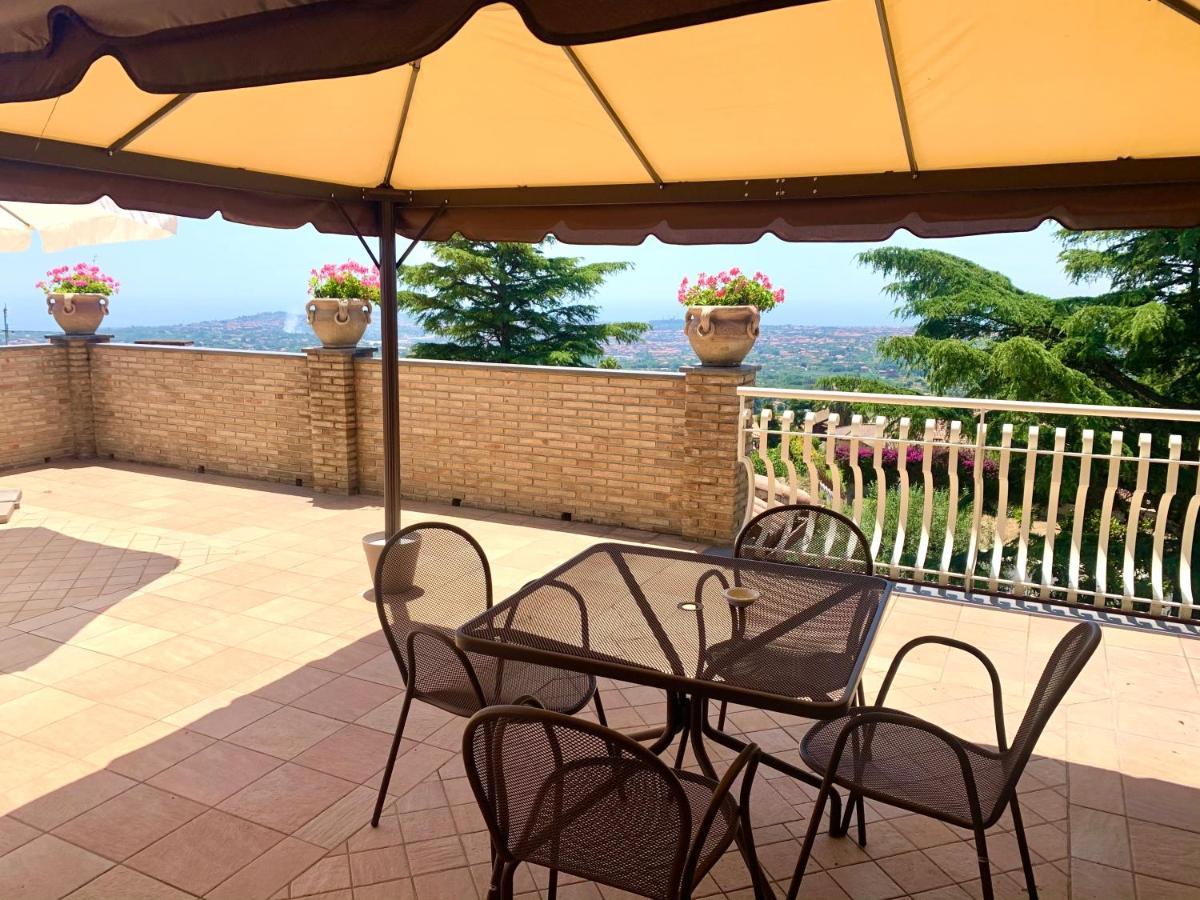 Aparthotel Etna Royal View Trecastagni Esterno foto