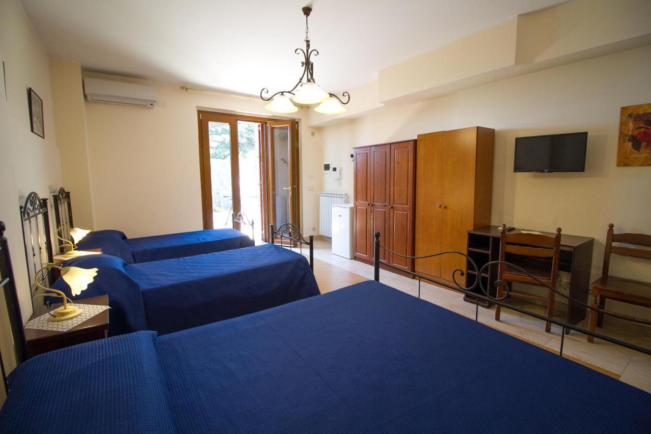 Aparthotel Etna Royal View Trecastagni Esterno foto