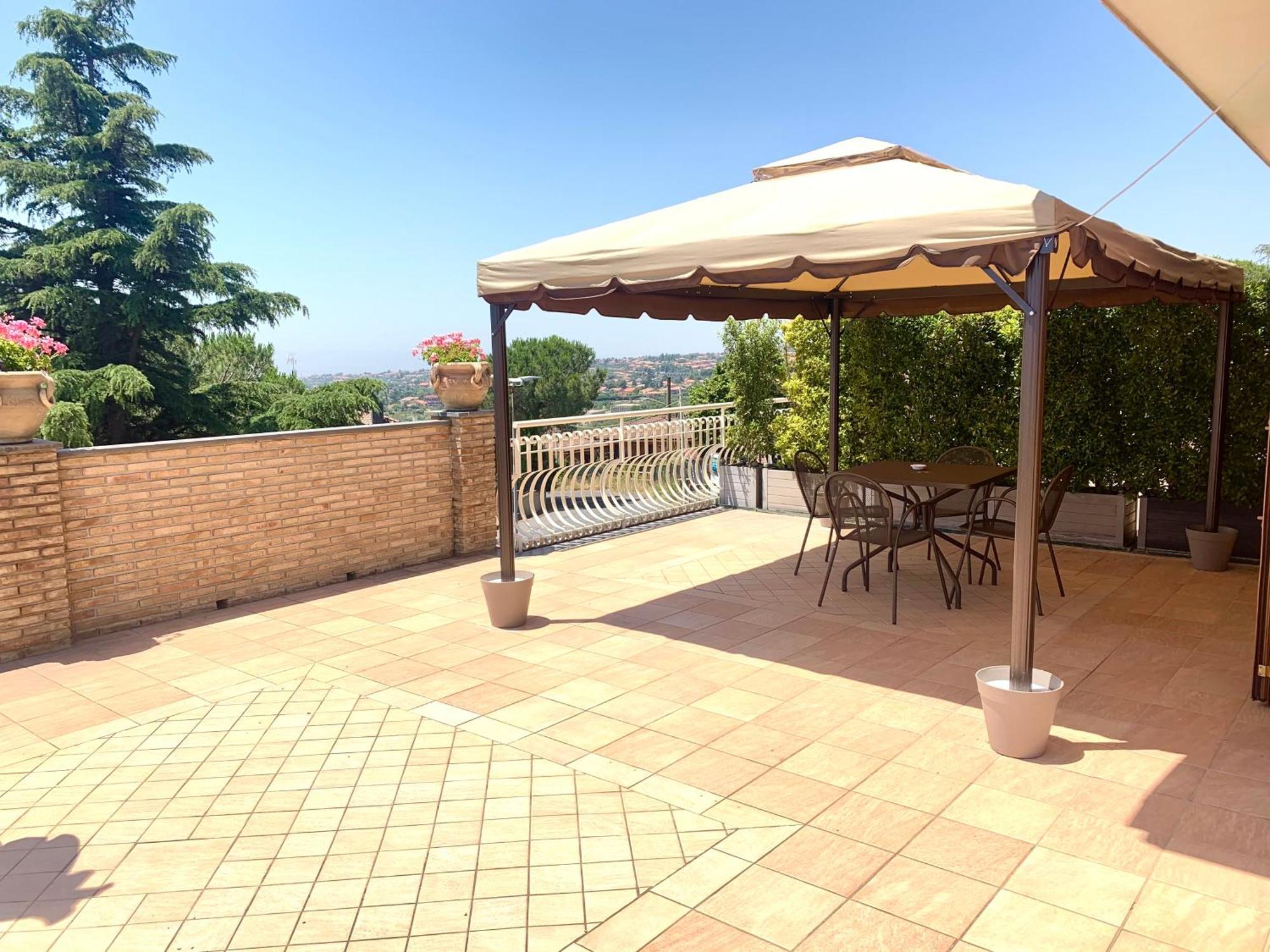Aparthotel Etna Royal View Trecastagni Esterno foto