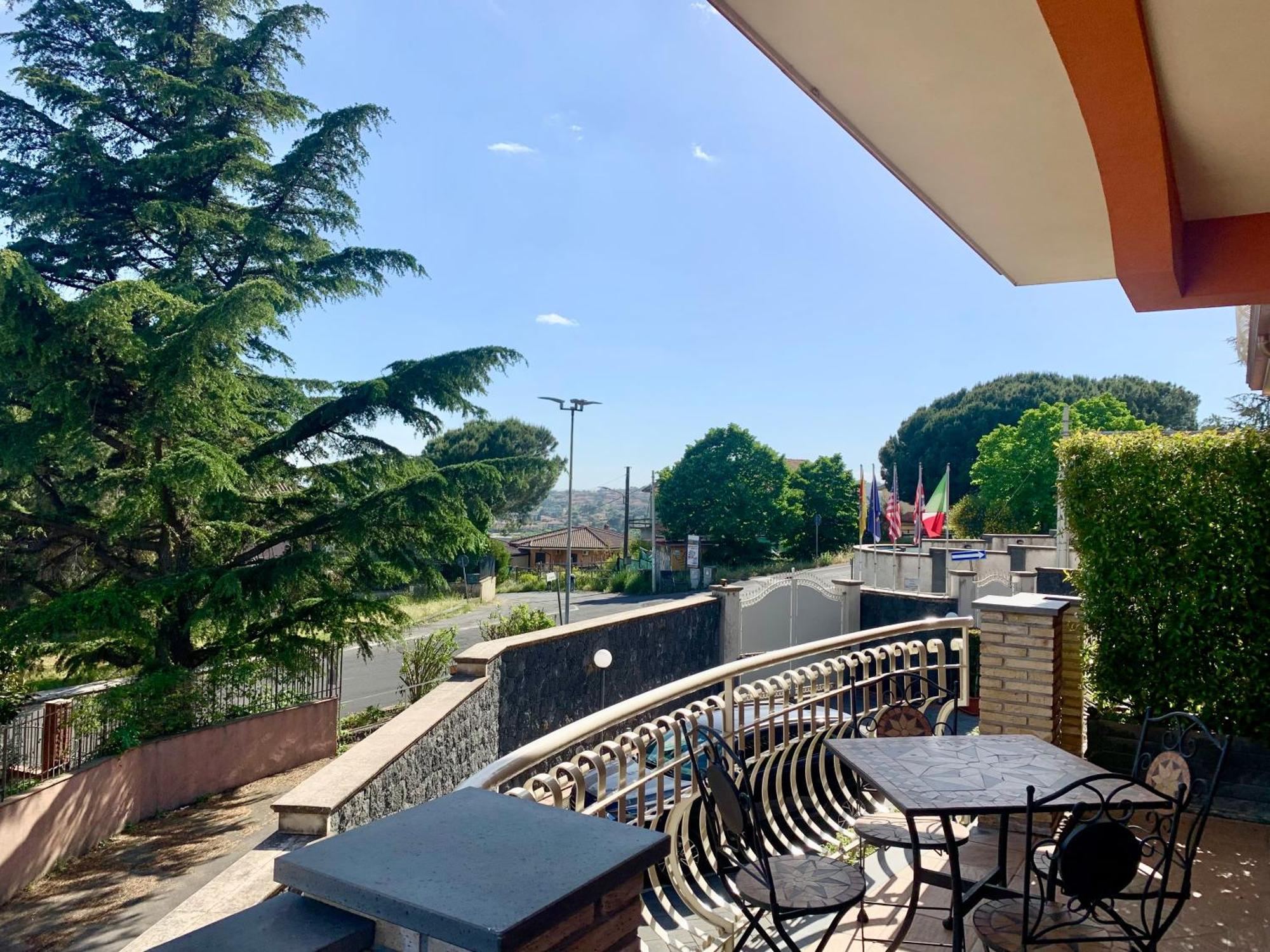 Aparthotel Etna Royal View Trecastagni Esterno foto