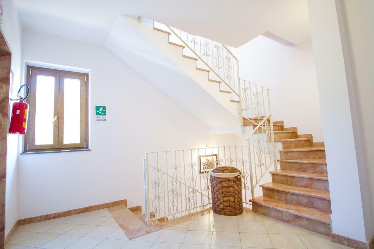 Aparthotel Etna Royal View Trecastagni Esterno foto