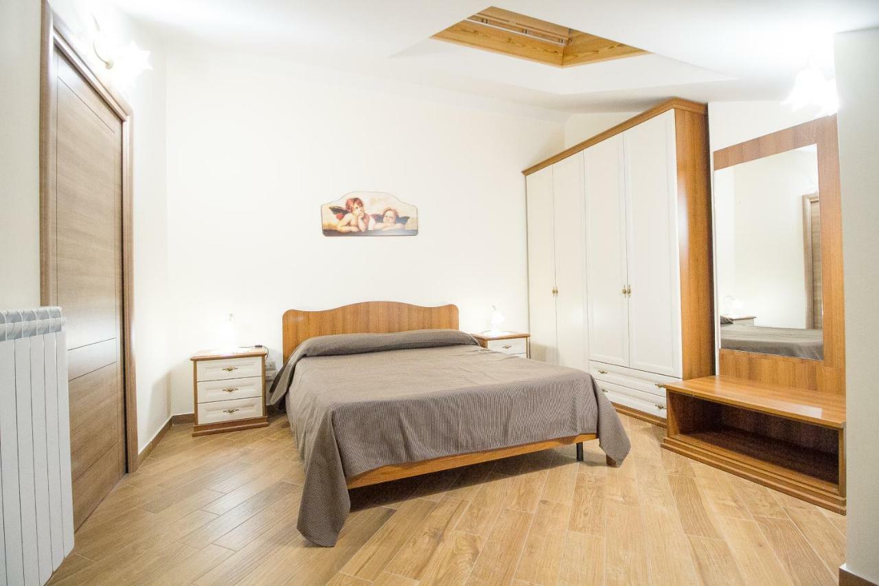 Aparthotel Etna Royal View Trecastagni Esterno foto